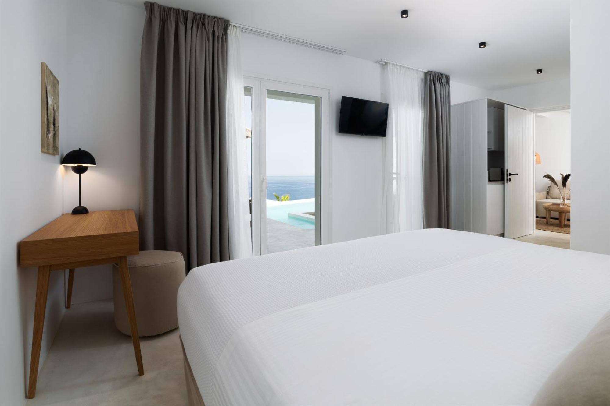 Golden Vista, Beachfront Suites By Explore Andros Exterior photo